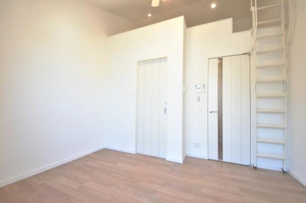 グランドソレイユ大岡の物件内観写真